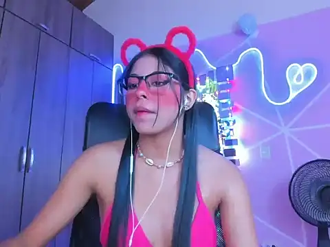 Snapshot of _ALLYSON18_ chatting on 01.19.25 ALLYSON18 online show from 01.19.25