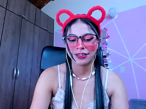 Snapshot of _ALLYSON18_ chatting on 03.07.25 ALLYSON18 online show from 03.07.25