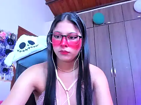 Snapshot of _ALLYSON18_ chatting on 10.15.25 ALLYSON18 online show from 10.15.25