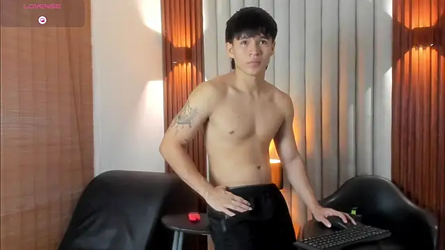 Snapshot of Ryo_kush chatting on 10.06.25 Ryo kush online show from 10.06.25