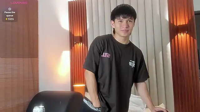 Snapshot of Ryo_kush chatting on 10.17.25 Ryo kush online show from 10.17.25