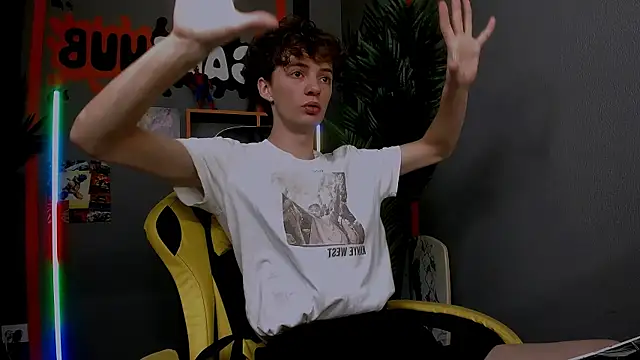 LukeSweet online show from 12.02.25