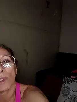 Snapshot of JessyCospXXX chatting on 11.22.25 JessyCospXXX online show from 11.22.25