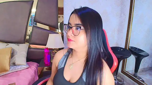 ZoehRoux online show from 01.30.25