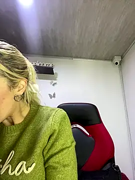 alicev kitty online show from 10.30.25