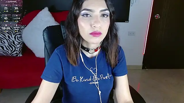 Carolaine69  online show from 03.22.25