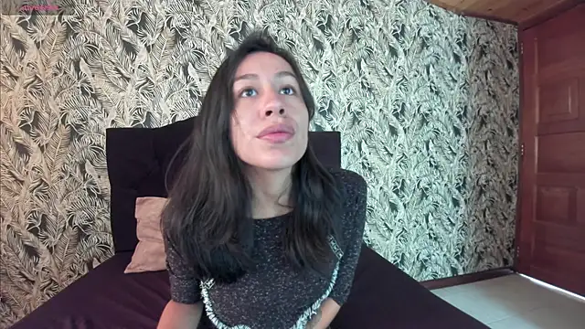 EmiGomez  online show from 03.13.25