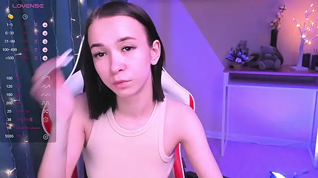 Snapshot of LilithStrangfor chatting on 12.24.24 LilithStrangfor online show from 12.24.24