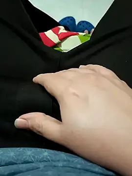 Snapshot of beautiful_hands_ chatting on 12.12.24 beautiful hands  online show from 12.12.24