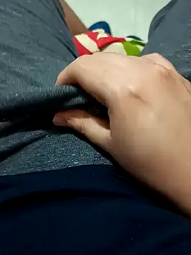 Snapshot of beautiful_hands_ chatting on 02.06.25 beautiful hands  online show from 02.06.25