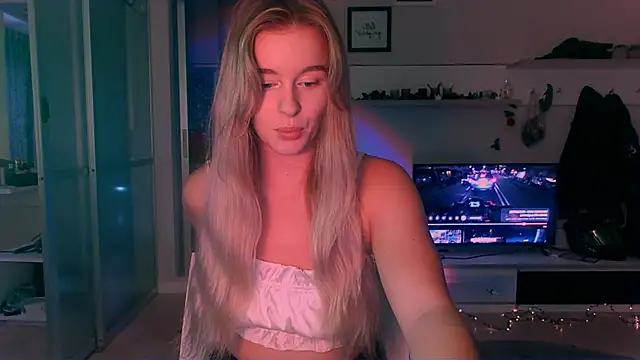 Eva Jaya online show from 09.20.25