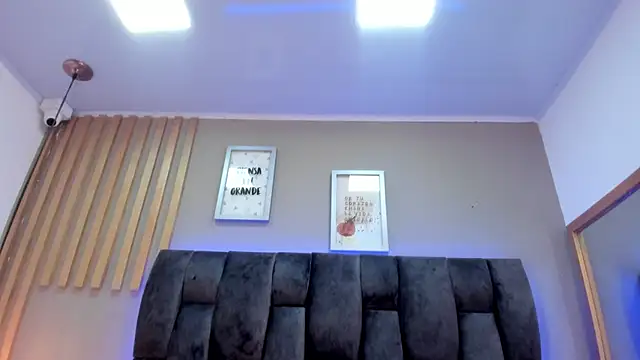 Snapshot of mariaa_fernanda chatting on 03.22.25 mariaa fernanda online show from 03.22.25