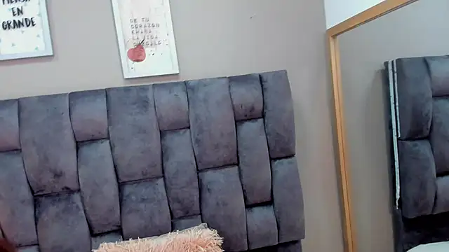 Snapshot of mariaa_fernanda chatting on 11.05.25 mariaa fernanda online show from 11.05.25