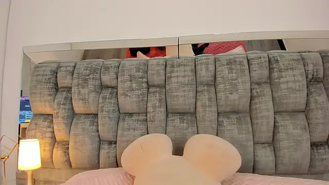 SussiSotto online show from 12.16.24