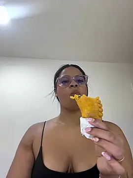 SussiSotto online show from 12.20.24