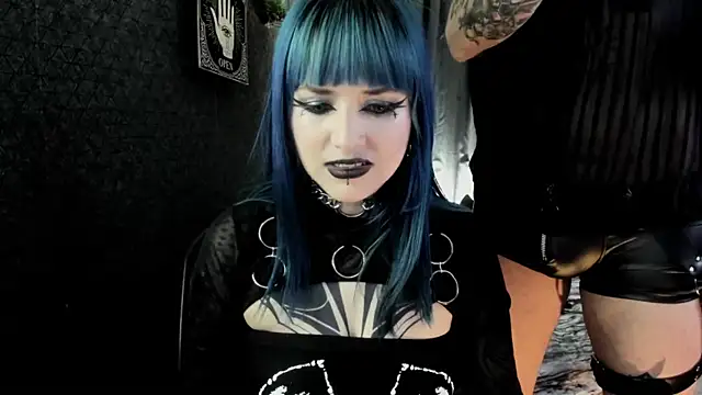 Snapshot of DimmuandDarkness chatting on 03.20.25 DimmuandDarkness online show from 03.20.25