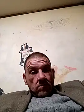 Snapshot of gettinit2wice chatting on 02.11.25 gettinit2wice online show from 02.11.25