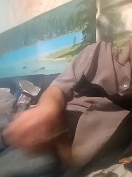 Snapshot of gettinit2wice chatting on 03.22.25 gettinit2wice online show from 03.22.25