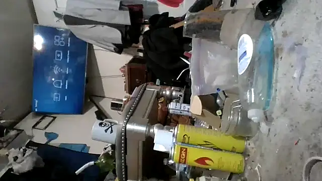 Snapshot of gettinit2wice chatting on 10.20.25 gettinit2wice online show from 10.20.25