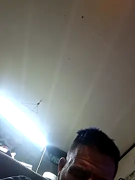 Snapshot of gettinit2wice chatting on 10.27.25 gettinit2wice online show from 10.27.25