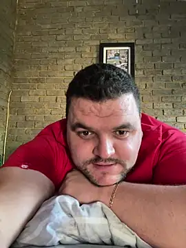 Snapshot of Mikey-HH chatting on 01.22.25 Mikey-HH online show from 01.22.25