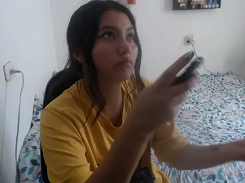 HannaKlein online show from 12.11.24