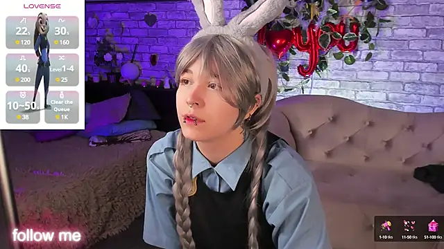 Snapshot of Alex_Howell chatting on 03.14.25 Alex Howell online show from 03.14.25