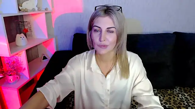 Amelia Harper online show from 11.29.25