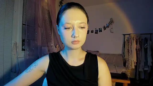 Snapshot of Jenny_darling_love chatting on 09.20.25 Jenny darling love online show from 09.20.25