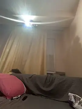 Snapshot of Nikolaiyy chatting on 09.23.25 Nikolaiyy online show from 09.23.25