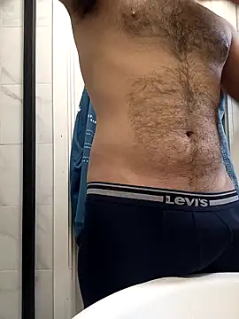 Snapshot of samcumms chatting on 02.23.25 samcumms online show from 02.23.25