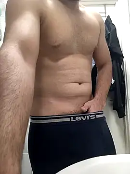 Snapshot of samcumms chatting on 03.03.25 samcumms online show from 03.03.25