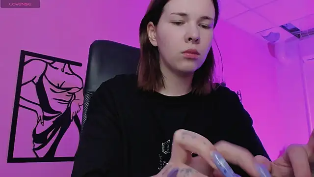 AliceSunday online show from 02.04.25