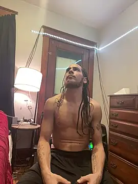 Snapshot of freakyPR chatting on 02.07.25 freakyPR online show from 02.07.25