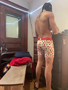 Snapshot of freakyPR chatting on 02.10.25 freakyPR online show from 02.10.25