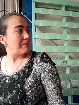 skayhot  online show from 12.21.24