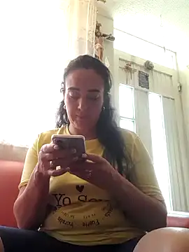 skayhot  online show from 01.25.25