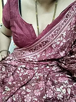 Snapshot of sunitha-3 chatting on 02.24.25 sunitha-3 online show from 02.24.25
