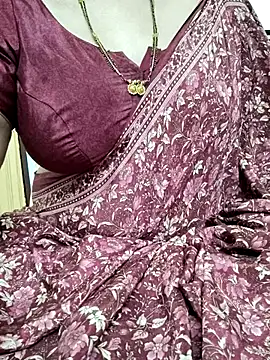 Snapshot of sunitha-3 chatting on 02.24.25 sunitha-3 online show from 02.24.25