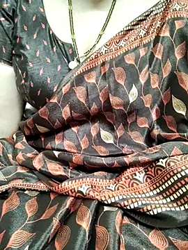 Snapshot of sunitha-3 chatting on 02.25.25 sunitha-3 online show from 02.25.25