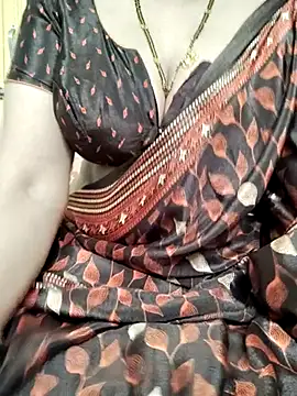 Snapshot of sunitha-3 chatting on 02.25.25 sunitha-3 online show from 02.25.25