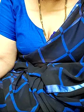 Snapshot of sunitha-3 chatting on 02.26.25 sunitha-3 online show from 02.26.25