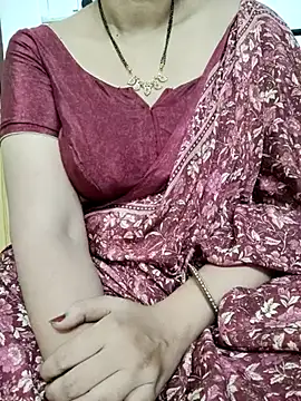 Snapshot of sunitha-3 chatting on 02.28.25 sunitha-3 online show from 02.28.25