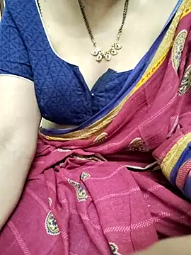 Snapshot of sunitha-3 chatting on 03.02.25 sunitha-3 online show from 03.02.25