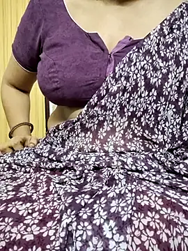 Snapshot of sunitha-3 chatting on 03.05.25 sunitha-3 online show from 03.05.25
