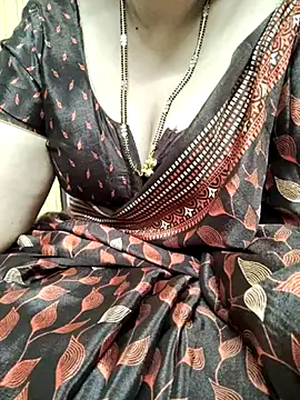 Snapshot of sunitha-3 chatting on 03.08.25 sunitha-3 online show from 03.08.25