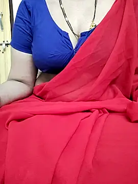 Snapshot of sunitha-3 chatting on 03.09.25 sunitha-3 online show from 03.09.25