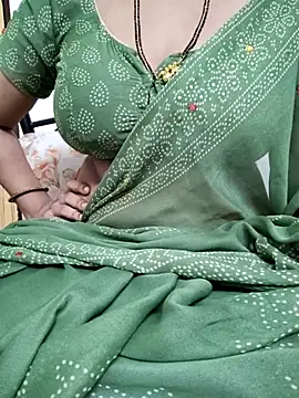 Snapshot of sunitha-3 chatting on 03.10.25 sunitha-3 online show from 03.10.25