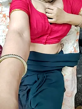 Snapshot of sunitha-3 chatting on 03.16.25 sunitha-3 online show from 03.16.25