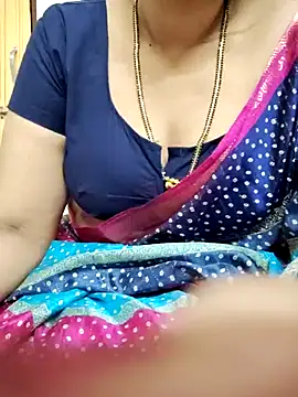 Snapshot of sunitha-3 chatting on 03.17.25 sunitha-3 online show from 03.17.25